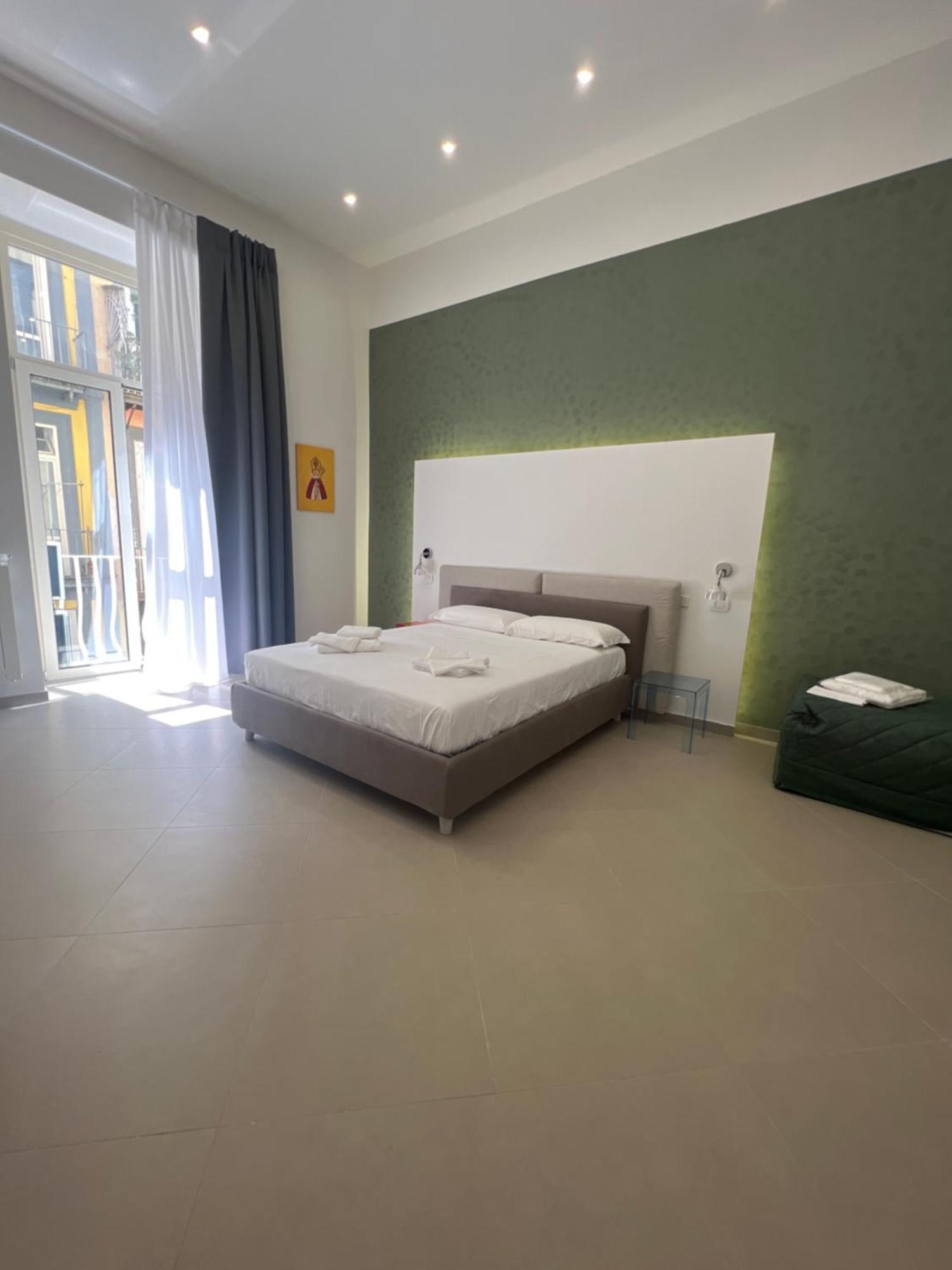 Dimora Chiaia 209 Hotell Neapel Exteriör bild